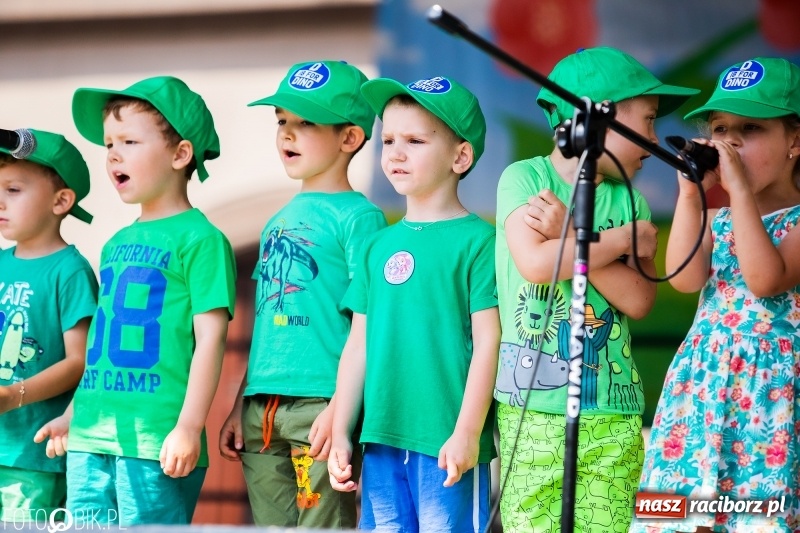 Zdjęcie w galerii na portalu naszraciborz.pl: Festyn ekologiczny dla dzieci na raciborskim Rynku wiadomości z regionu