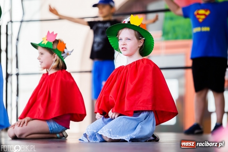 Zdjęcie w galerii na portalu naszraciborz.pl: Festyn ekologiczny dla dzieci na raciborskim Rynku wiadomości z regionu