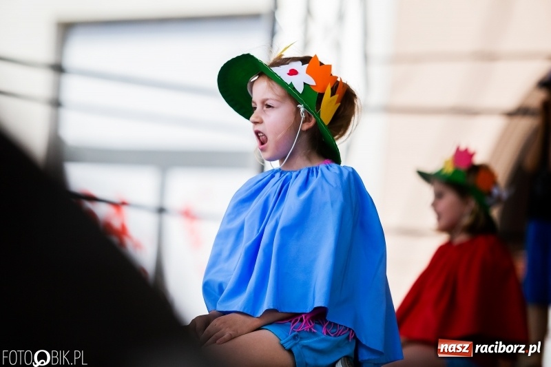 Zdjęcie w galerii na portalu naszraciborz.pl: Festyn ekologiczny dla dzieci na raciborskim Rynku wiadomości z regionu