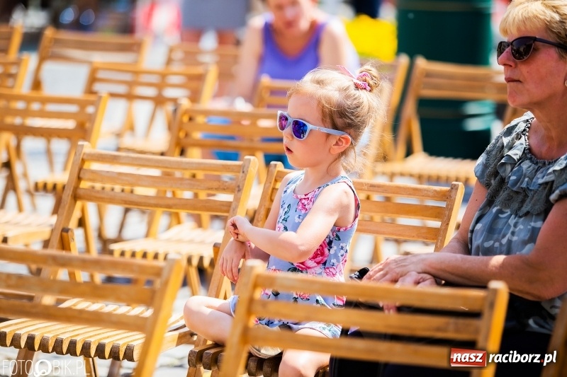 Zdjęcie w galerii na portalu naszraciborz.pl: Festyn ekologiczny dla dzieci na raciborskim Rynku wiadomości z regionu