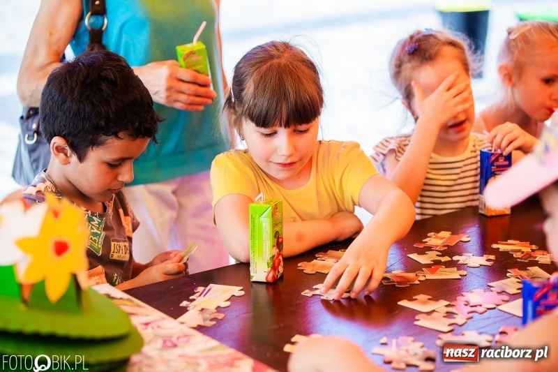 Zdjęcie w galerii na portalu naszraciborz.pl: Festyn ekologiczny dla dzieci na raciborskim Rynku wiadomości z regionu