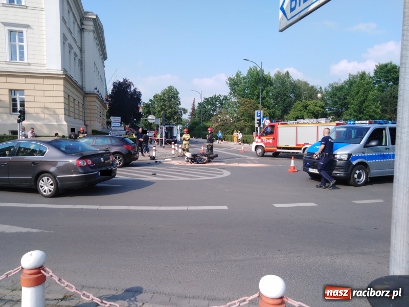 Zdjęcie w galerii na portalu naszraciborz.pl: Zderzenie opla i kawasaki pod sądem [FOTO] wiadomości z regionu