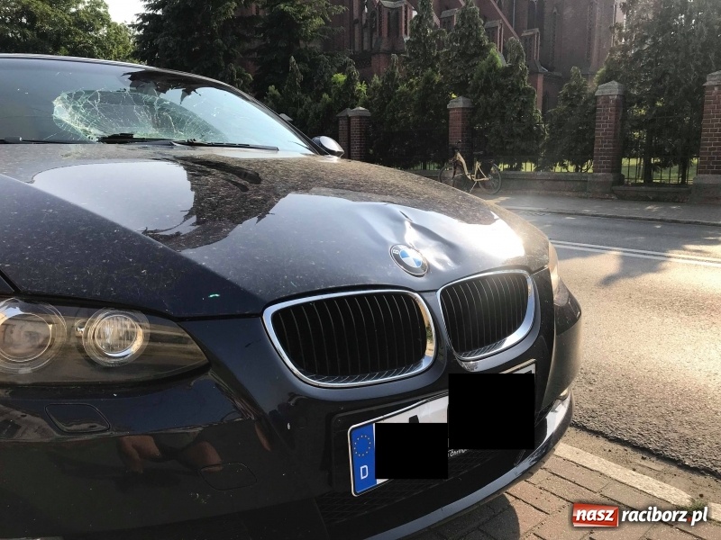 Zdjęcie w galerii na portalu naszraciborz.pl: Świadkowie tego wypadku pilnie poszukiwani [FOTO] wiadomości z regionu