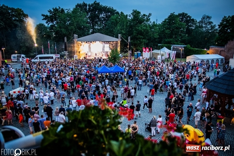 Zdjęcie w galerii na portalu naszraciborz.pl: KULT z Kazikiem na raciborskim zamku [FOTO i WIDEO] wiadomości z regionu