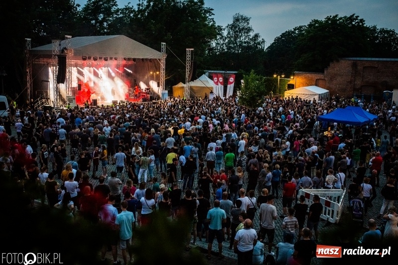 Zdjęcie w galerii na portalu naszraciborz.pl: KULT z Kazikiem na raciborskim zamku [FOTO i WIDEO] wiadomości z regionu