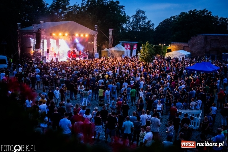 Zdjęcie w galerii na portalu naszraciborz.pl: KULT z Kazikiem na raciborskim zamku [FOTO i WIDEO] wiadomości z regionu
