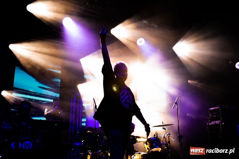 Zdjęcie w galerii na portalu naszraciborz.pl: KULT w Raciborzu. Tak reagowała publiczność [FOTO] wiadomości z regionu