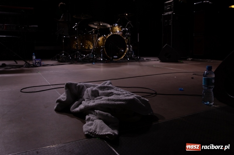 Zdjęcie w galerii na portalu naszraciborz.pl: KULT w Raciborzu. Tak reagowała publiczność [FOTO] wiadomości z regionu