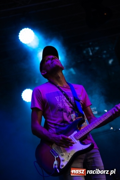 Zdjęcie w galerii na portalu naszraciborz.pl: KULT w Raciborzu. Tak reagowała publiczność [FOTO] wiadomości z regionu