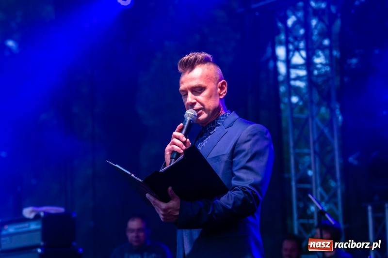 Zdjęcie w galerii na portalu naszraciborz.pl: KULT w Raciborzu. Tak reagowała publiczność [FOTO] wiadomości z regionu