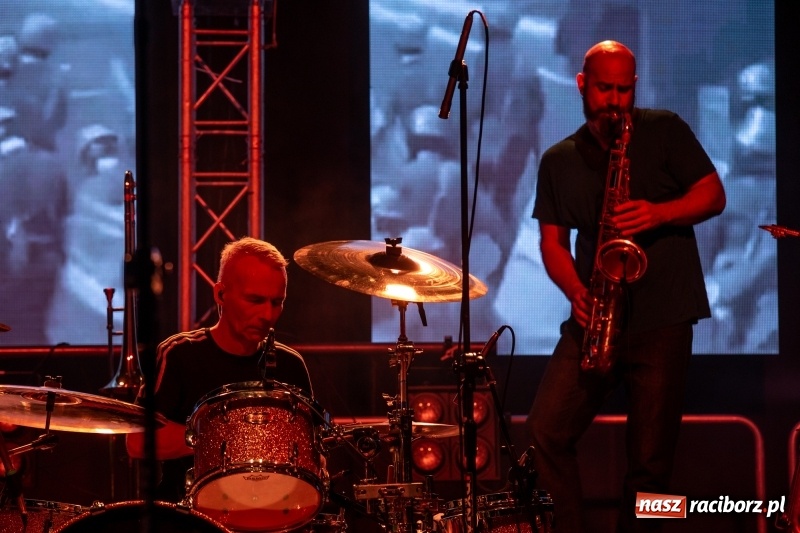 Zdjęcie w galerii na portalu naszraciborz.pl: KULT w Raciborzu. Tak reagowała publiczność [FOTO] wiadomości z regionu