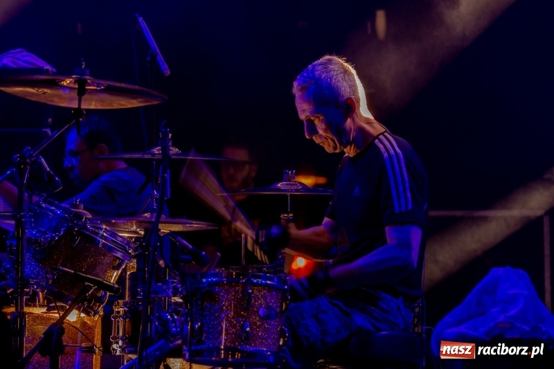 Zdjęcie w galerii na portalu naszraciborz.pl: KULT w Raciborzu. Tak reagowała publiczność [FOTO] wiadomości z regionu