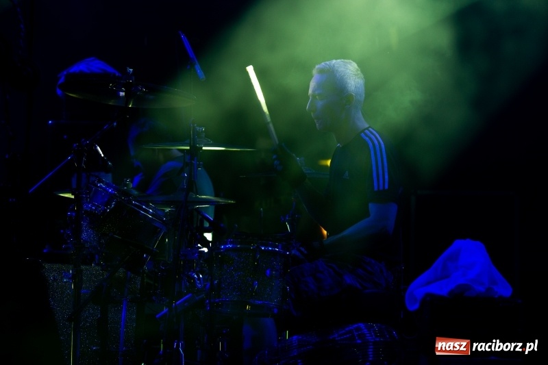 Zdjęcie w galerii na portalu naszraciborz.pl: KULT w Raciborzu. Tak reagowała publiczność [FOTO] wiadomości z regionu