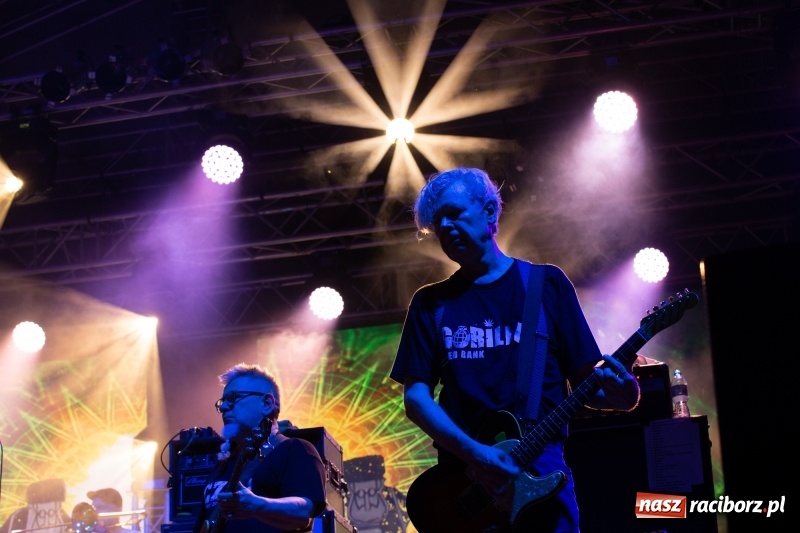 Zdjęcie w galerii na portalu naszraciborz.pl: KULT w Raciborzu. Tak reagowała publiczność [FOTO] wiadomości z regionu