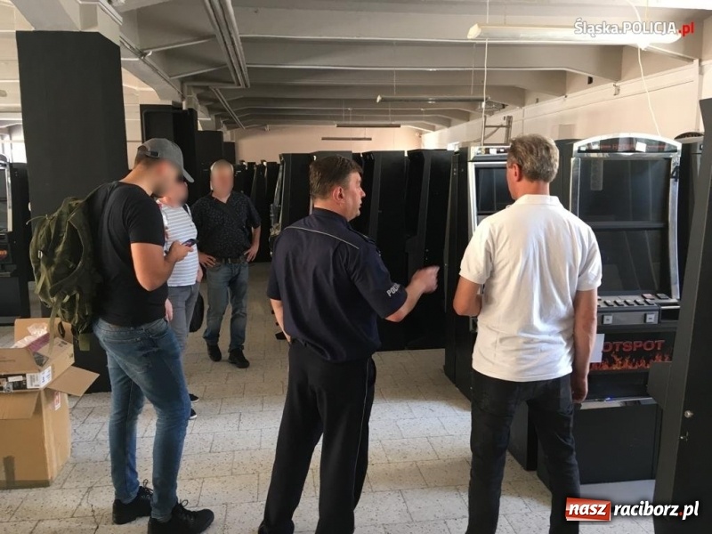 Zdjęcie w galerii na portalu naszraciborz.pl: Śląska policja uderza w jaskinie hazardu  wiadomości z regionu