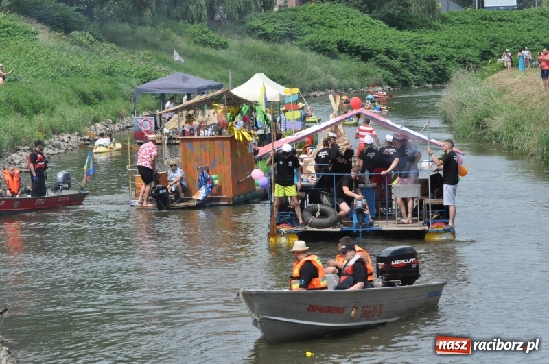 Zdjęcie w galerii na portalu naszraciborz.pl: Morsy spacerkiem, reszta powiosłuje albo włączy silniki. Skąd ruszy 22. Pływadło? wiadomości z regionu