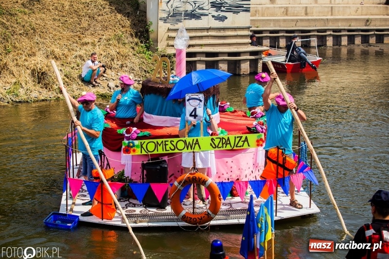 Zdjęcie w galerii na portalu naszraciborz.pl: Morsy spacerkiem, reszta powiosłuje albo włączy silniki. Skąd ruszy 22. Pływadło? wiadomości z regionu