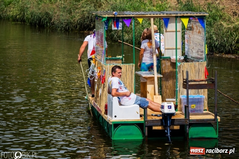 Zdjęcie w galerii na portalu naszraciborz.pl: Morsy spacerkiem, reszta powiosłuje albo włączy silniki. Skąd ruszy 22. Pływadło? wiadomości z regionu