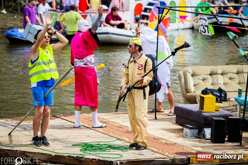 Zdjęcie w galerii na portalu naszraciborz.pl: Morsy spacerkiem, reszta powiosłuje albo włączy silniki. Skąd ruszy 22. Pływadło? wiadomości z regionu
