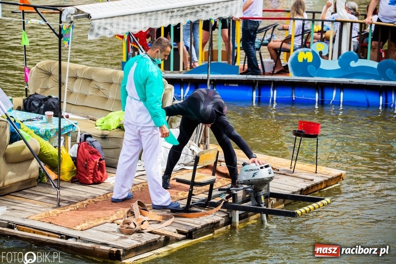 Zdjęcie w galerii na portalu naszraciborz.pl: Morsy spacerkiem, reszta powiosłuje albo włączy silniki. Skąd ruszy 22. Pływadło? wiadomości z regionu