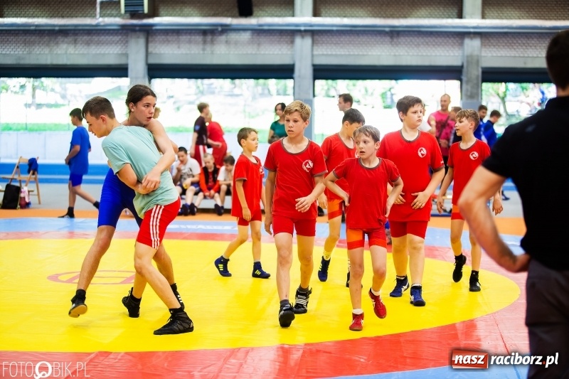 Zdjęcie w galerii na portalu naszraciborz.pl: III Memoriał zapaśniczy im. Grzegorza Pieronkiewicza [FOTO] wiadomości z regionu
