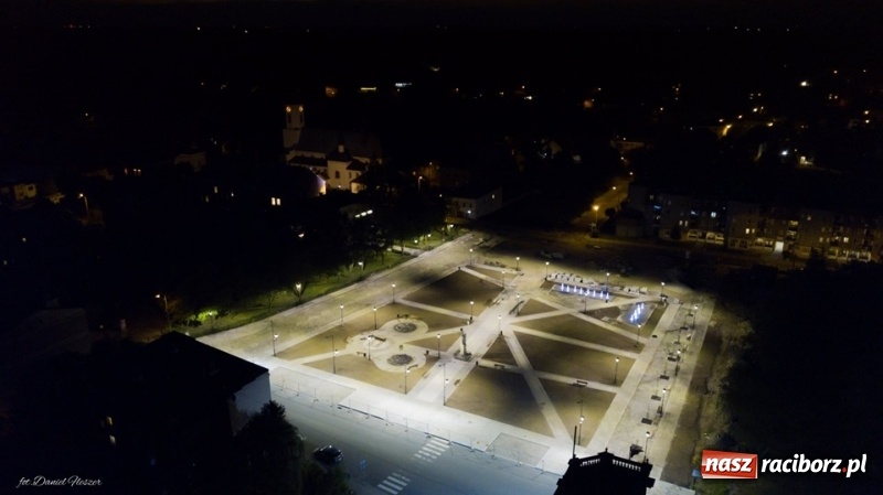 Zdjęcie w galerii na portalu naszraciborz.pl: Zobaczcie jak pięknieje rynek w Kietrzu [FOTO] wiadomości z regionu