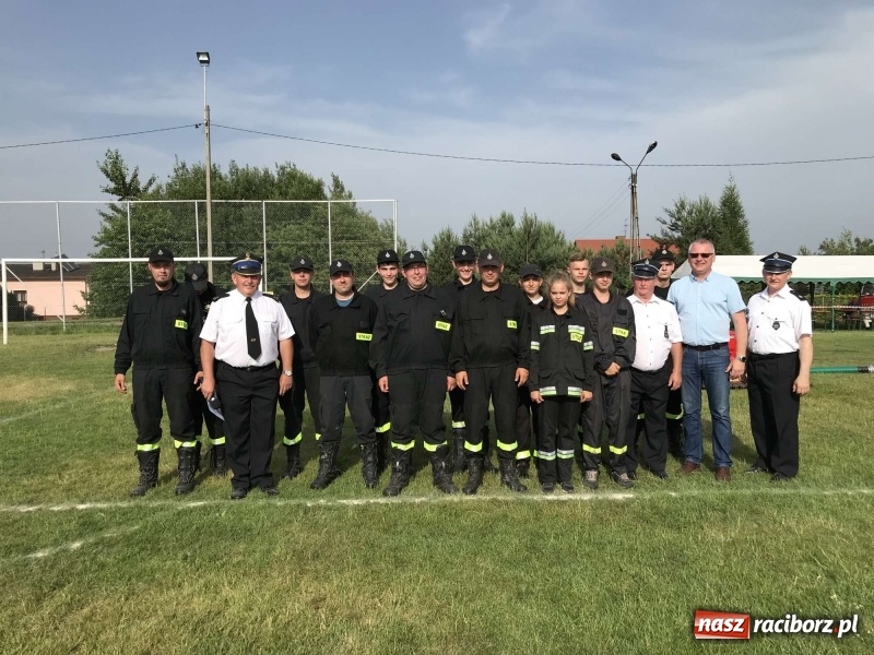 Zdjęcie w galerii na portalu naszraciborz.pl: Rzuchów wywozi z Kobyli puchar wójta Kornowaca [FOTO i WIDEO] wiadomości z regionu