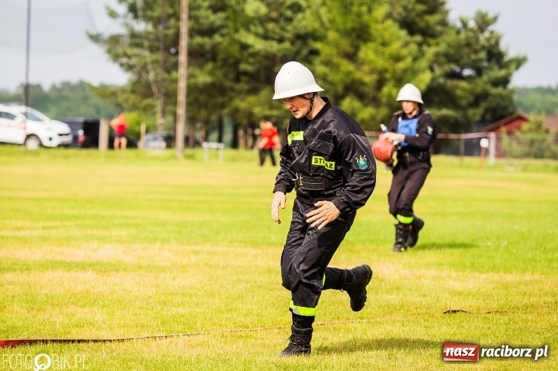 Zdjęcie w galerii na portalu naszraciborz.pl: Rzuchów wywozi z Kobyli puchar wójta Kornowaca [FOTO i WIDEO] wiadomości z regionu