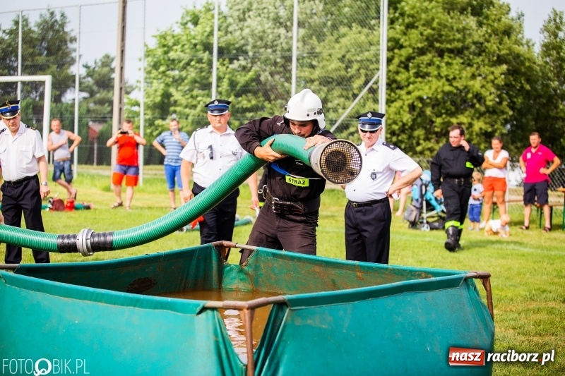 Zdjęcie w galerii na portalu naszraciborz.pl: Rzuchów wywozi z Kobyli puchar wójta Kornowaca [FOTO i WIDEO] wiadomości z regionu