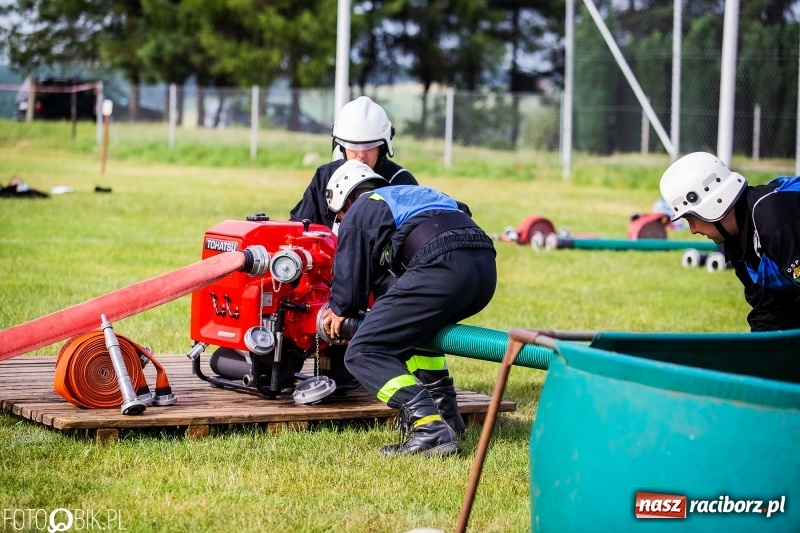 Zdjęcie w galerii na portalu naszraciborz.pl: Rzuchów wywozi z Kobyli puchar wójta Kornowaca [FOTO i WIDEO] wiadomości z regionu