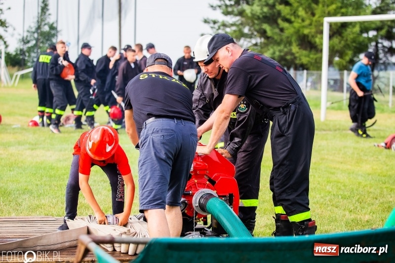 Zdjęcie w galerii na portalu naszraciborz.pl: Rzuchów wywozi z Kobyli puchar wójta Kornowaca [FOTO i WIDEO] wiadomości z regionu
