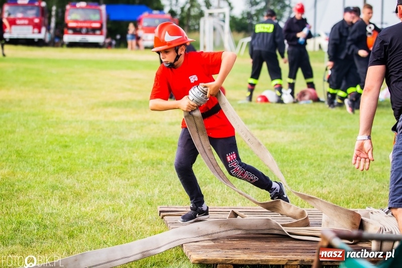 Zdjęcie w galerii na portalu naszraciborz.pl: Rzuchów wywozi z Kobyli puchar wójta Kornowaca [FOTO i WIDEO] wiadomości z regionu