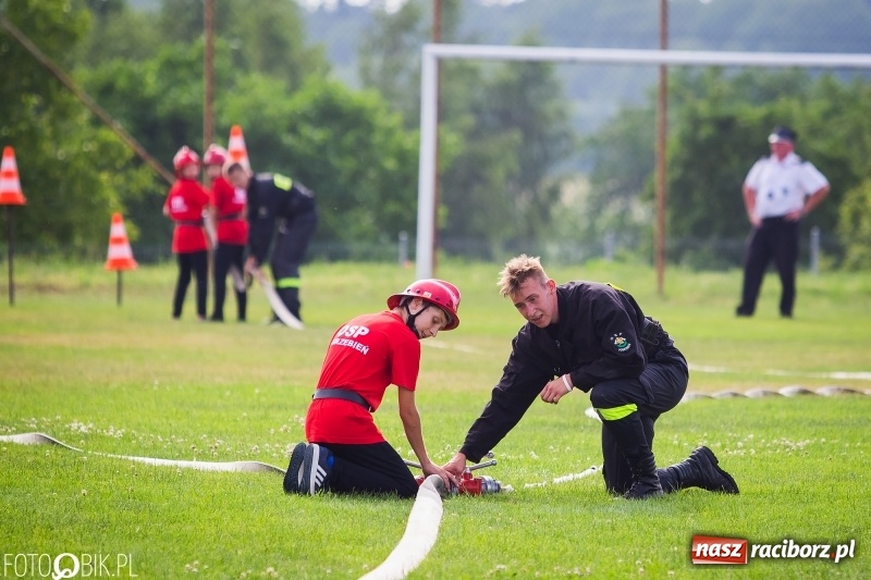 Zdjęcie w galerii na portalu naszraciborz.pl: Rzuchów wywozi z Kobyli puchar wójta Kornowaca [FOTO i WIDEO] wiadomości z regionu