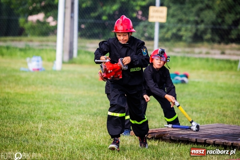 Zdjęcie w galerii na portalu naszraciborz.pl: Rzuchów wywozi z Kobyli puchar wójta Kornowaca [FOTO i WIDEO] wiadomości z regionu