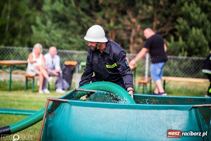 Zdjęcie w galerii na portalu naszraciborz.pl: Rzuchów wywozi z Kobyli puchar wójta Kornowaca [FOTO i WIDEO] wiadomości z regionu