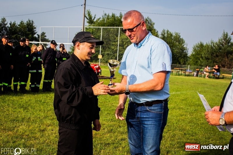 Zdjęcie w galerii na portalu naszraciborz.pl: Rzuchów wywozi z Kobyli puchar wójta Kornowaca [FOTO i WIDEO] wiadomości z regionu