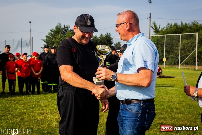 Zdjęcie w galerii na portalu naszraciborz.pl: Rzuchów wywozi z Kobyli puchar wójta Kornowaca [FOTO i WIDEO] wiadomości z regionu