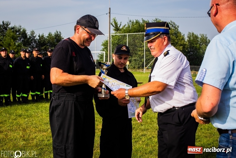 Zdjęcie w galerii na portalu naszraciborz.pl: Rzuchów wywozi z Kobyli puchar wójta Kornowaca [FOTO i WIDEO] wiadomości z regionu