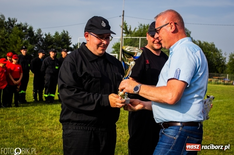 Zdjęcie w galerii na portalu naszraciborz.pl: Rzuchów wywozi z Kobyli puchar wójta Kornowaca [FOTO i WIDEO] wiadomości z regionu