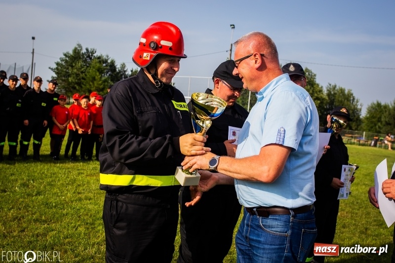 Zdjęcie w galerii na portalu naszraciborz.pl: Rzuchów wywozi z Kobyli puchar wójta Kornowaca [FOTO i WIDEO] wiadomości z regionu