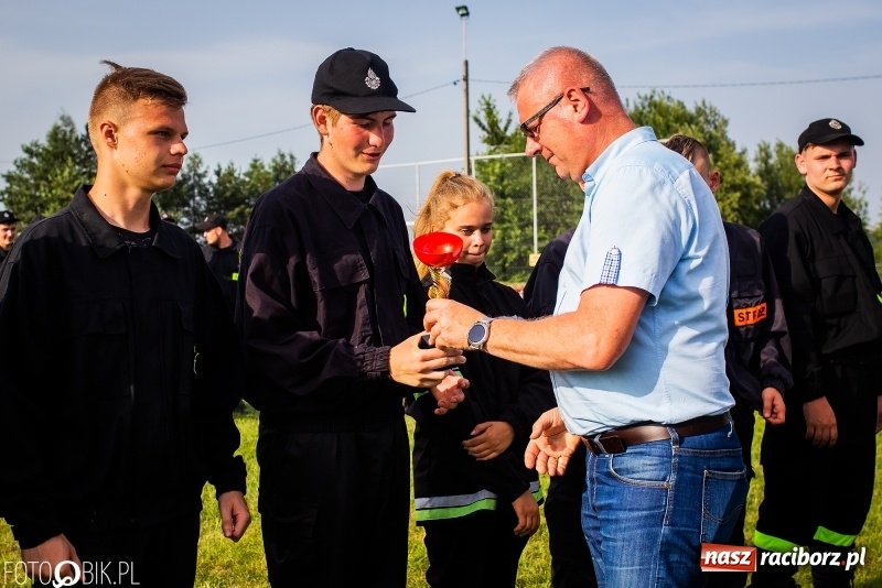 Zdjęcie w galerii na portalu naszraciborz.pl: Rzuchów wywozi z Kobyli puchar wójta Kornowaca [FOTO i WIDEO] wiadomości z regionu