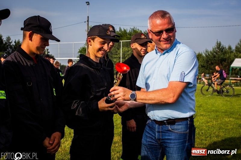 Zdjęcie w galerii na portalu naszraciborz.pl: Rzuchów wywozi z Kobyli puchar wójta Kornowaca [FOTO i WIDEO] wiadomości z regionu