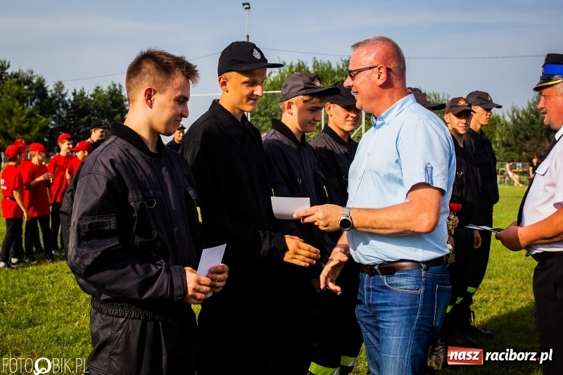 Zdjęcie w galerii na portalu naszraciborz.pl: Rzuchów wywozi z Kobyli puchar wójta Kornowaca [FOTO i WIDEO] wiadomości z regionu