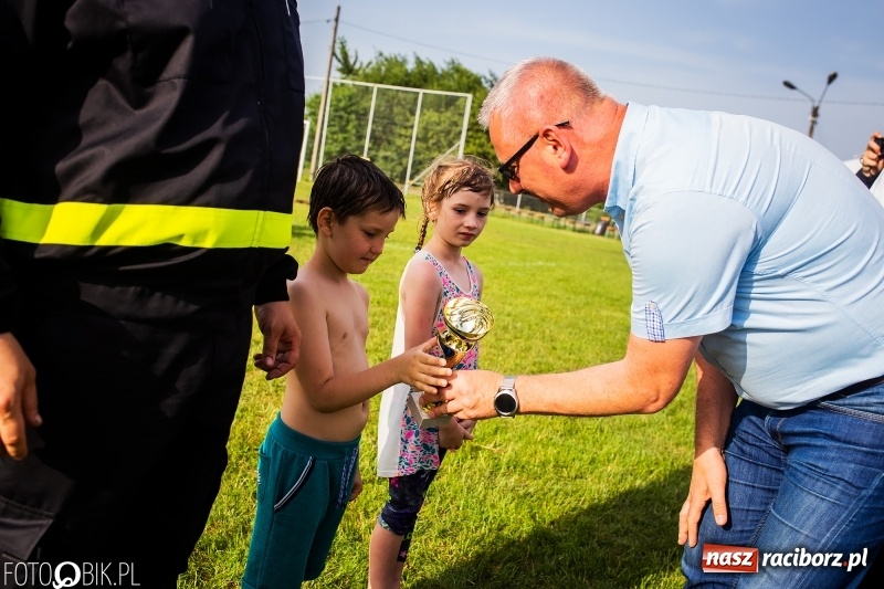 Zdjęcie w galerii na portalu naszraciborz.pl: Rzuchów wywozi z Kobyli puchar wójta Kornowaca [FOTO i WIDEO] wiadomości z regionu