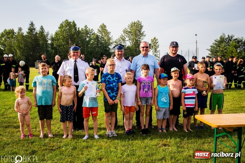 Zdjęcie w galerii na portalu naszraciborz.pl: Rzuchów wywozi z Kobyli puchar wójta Kornowaca [FOTO i WIDEO] wiadomości z regionu