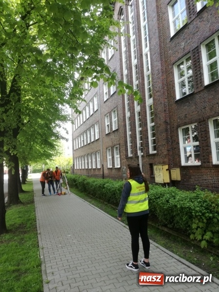 Zdjęcie w galerii na portalu naszraciborz.pl: Nowe wyzwanie GISowanie, czyli geodeci CKZiU nr 1 w akcji  wiadomości z regionu