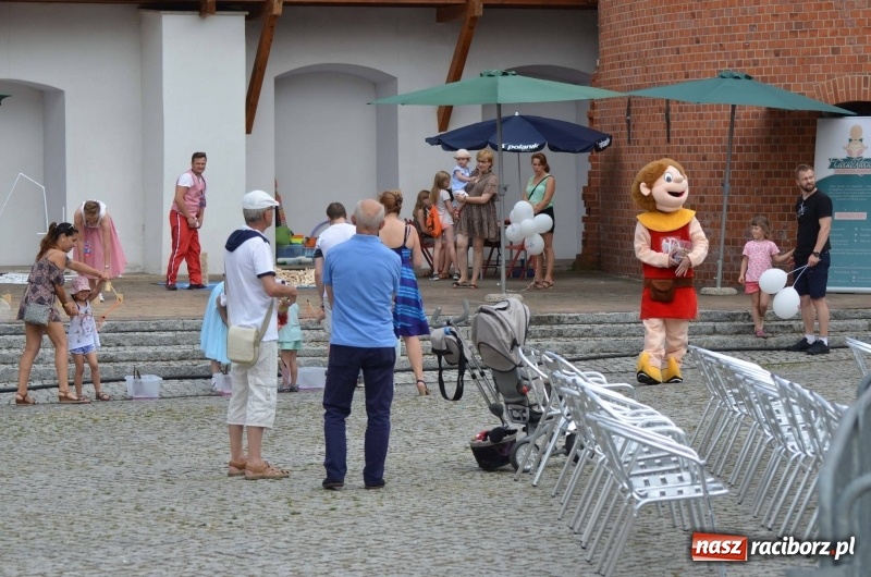 Zdjęcie w galerii na portalu naszraciborz.pl: Dni Raciborza. Ciocia Klocia, Ferajna Berniego i orkiestra Plania wiadomości z regionu