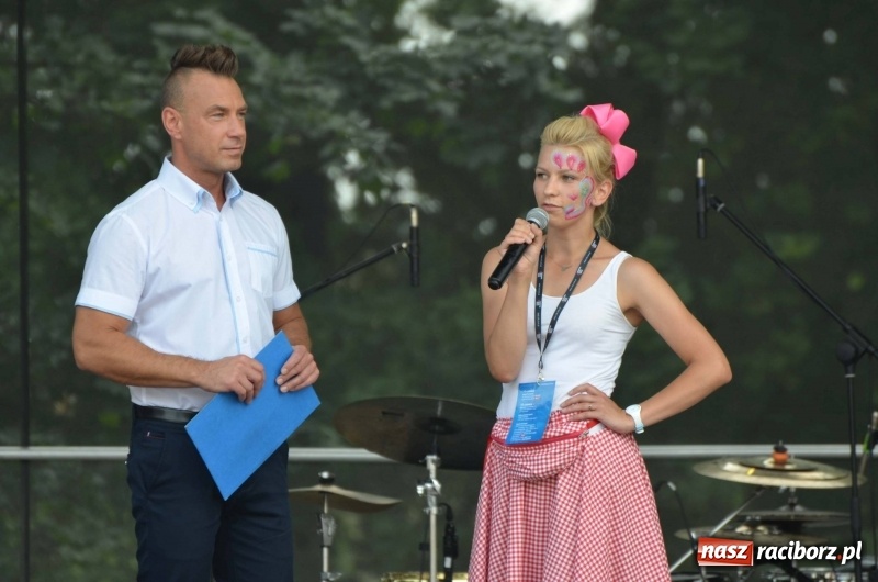 Zdjęcie w galerii na portalu naszraciborz.pl: Dni Raciborza. Ciocia Klocia, Ferajna Berniego i orkiestra Plania wiadomości z regionu