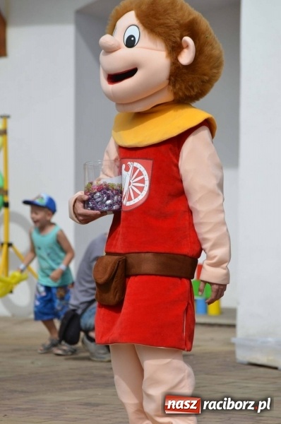 Zdjęcie w galerii na portalu naszraciborz.pl: Dni Raciborza. Ciocia Klocia, Ferajna Berniego i orkiestra Plania wiadomości z regionu