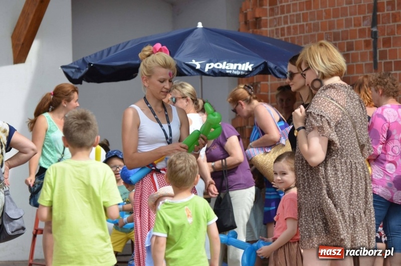 Zdjęcie w galerii na portalu naszraciborz.pl: Dni Raciborza. Ciocia Klocia, Ferajna Berniego i orkiestra Plania wiadomości z regionu